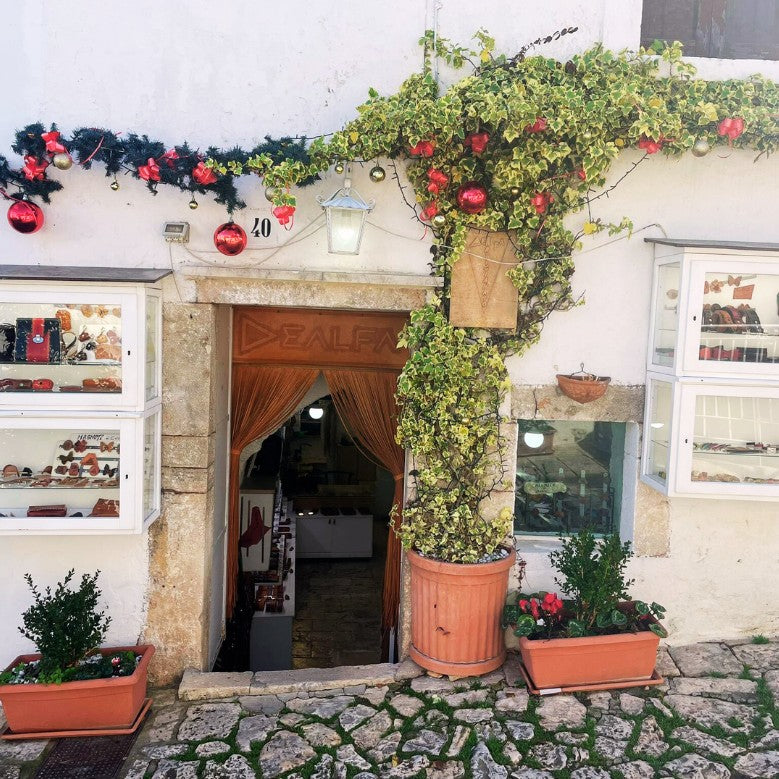 Bottega di artigianato Dealfa ad Alberobello 